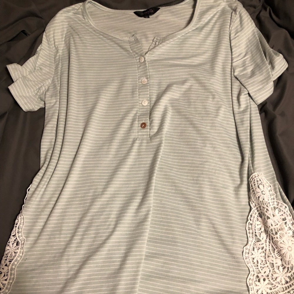 Amaryllis brand tee with lace detailing